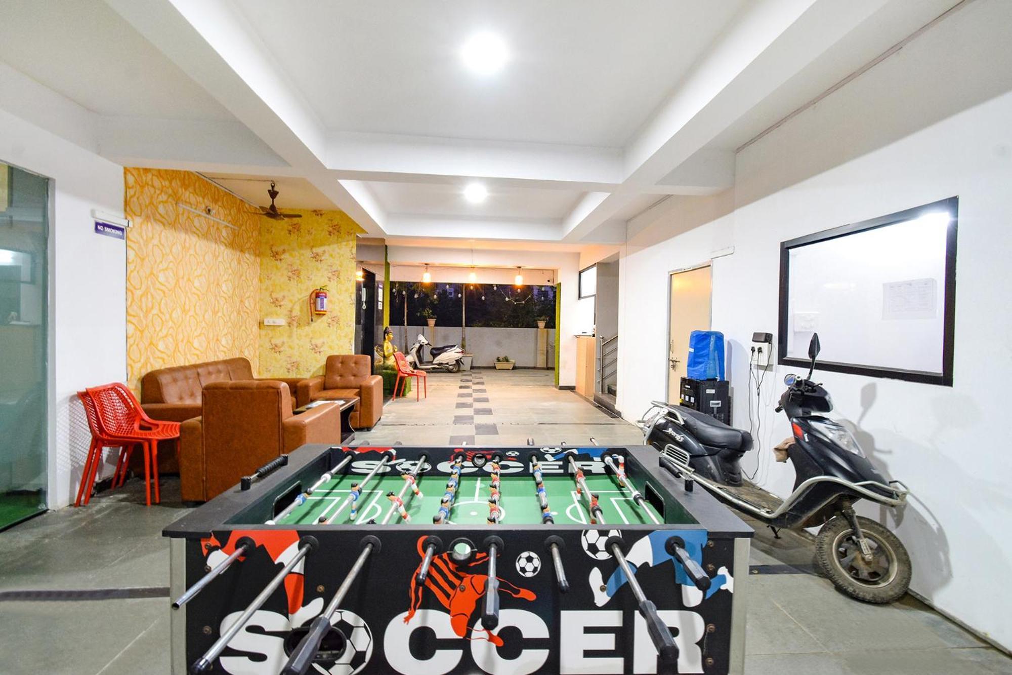 Fabhotel The Botanica - Nr Hyderabad Central University, Kondapur Exterior photo